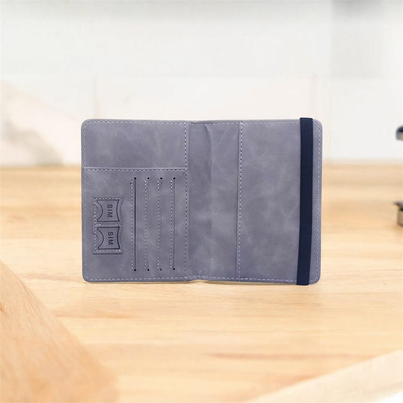 Porte-Passeport Sécurisé "SafePass"
